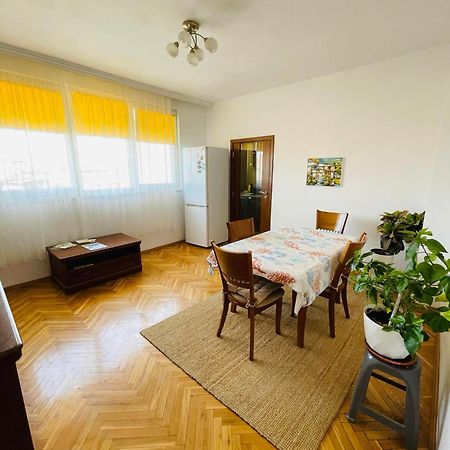 Sunny Cozy Flat In The Centre, Close To Beach, 4 Rooms, 105Sqm Βάρνα Εξωτερικό φωτογραφία